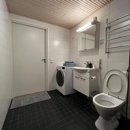 Top Floor Flat With Sauna, A/C & Free Parking Vantaa Exterior photo