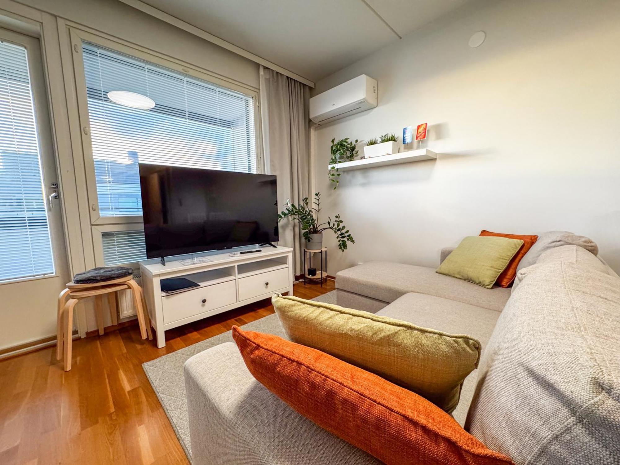 Appartement Floor Flat With Sauna, A/c & Free Parking *